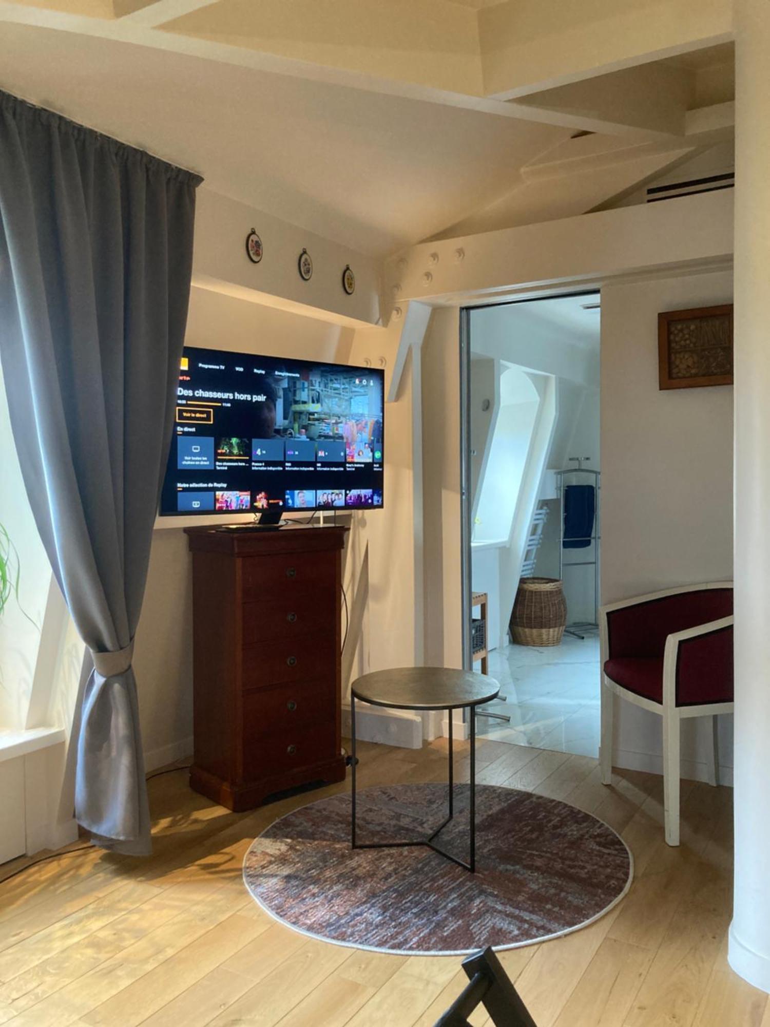 Sejour A La Chataigneraie Rueil-Malmaison Luaran gambar
